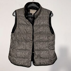 Banana republic down puffer vest women size large black and white